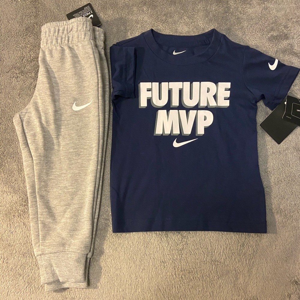 Nike 2pc Tee and Jogger Set